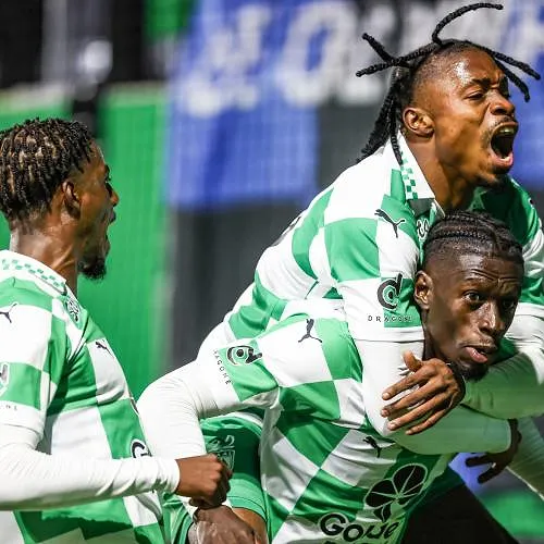 Pro League: La Louvière boekt prestigieuze zege tegen Club Brugge