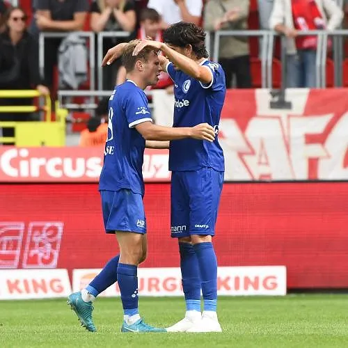 Pro League: tien man van Gent keren achterstand om tegen Antwerp op de Bosuil