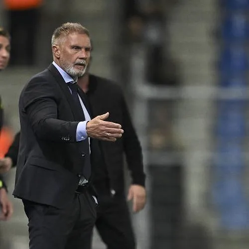 Thorsten Fink haalt uit: “De tactiek is niet gerespecteerd”