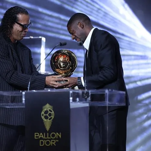 Pedri, Vinicius, van Dijk…: de anomalieën in de top 30 van de Ballon d’Or!