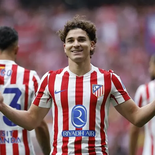 Atlético Madrid en Julián Álvarez vernederen Real in Madrileense derby (5-2)
