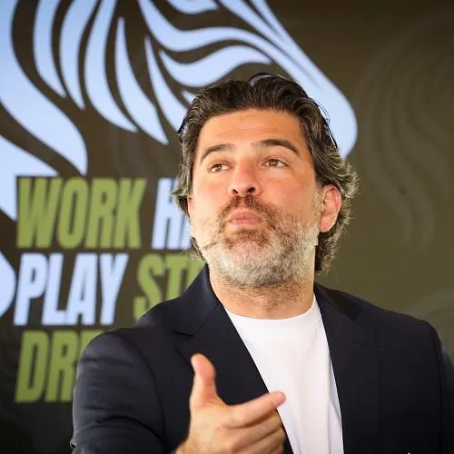 Mehdi Bayat is duidelijk: « Rik kan niet vertrekken tijdens het seizoen, de kwestie is afgesloten »