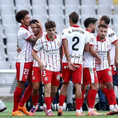 Girona en Oviedo delen de punten in kelderkraker na doldwaze slotfase