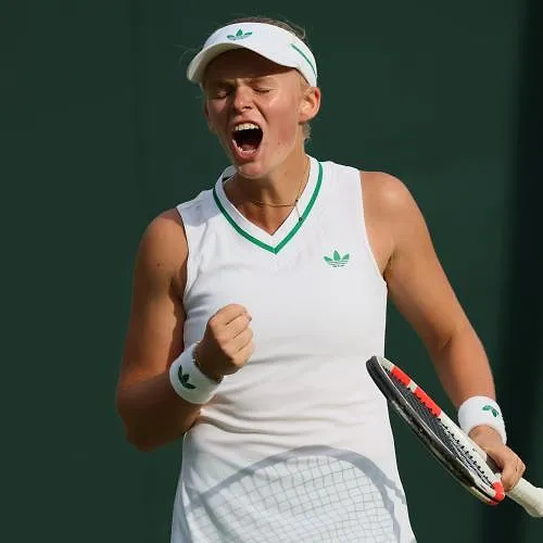 De Belgische belofte Jeline Vandromme wint het junioren Masters-tennistoernooi