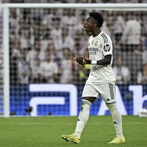 “Als hij niet terugkomt…”: Xabi Alonso woedend op Vinicius, die zich later excuseerde voor zijn gedrag