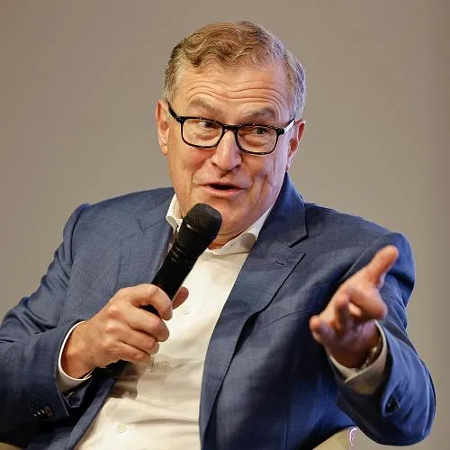 « Een reeks overwinningen betekent niets aan het begin van het seizoen » : de CEO van Bayern blijft nuchter