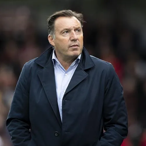 Marc Wilmots wil een gemotiveerd Standard in PO2 : « 75 % van de kern blijft volgend seizoen, iedereen moet betrokken zijn »