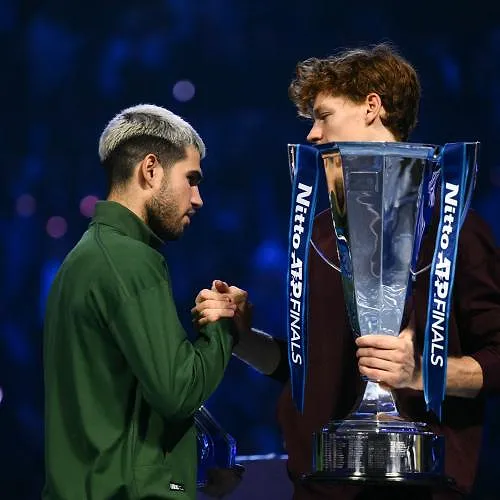 Sinner verslaat Alcaraz in de Masters-finale: de waanzinnige cijfers van een totale dominantie in 2025!