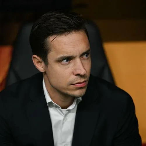 David Hubert keert terug naar Anderlecht: « Ik verwacht dus geen vijandige reactie van het stadion »