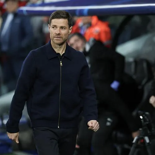 « Geen ontslagnacht »: Xabi Alonso lijkt op zijn post te mogen blijven ondanks de nederlaag tegen City