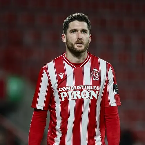 Thomas Henry betrokken bij confrontatie met Standard-supporter (video)