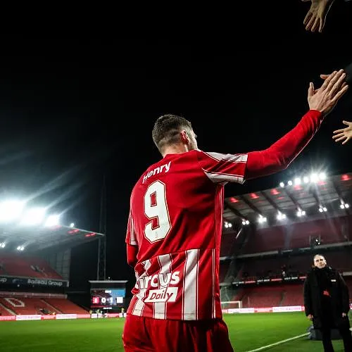 Thomas Henry neemt het woord op sociale media om de woordenwisseling van vrijdagavond toe te lichten