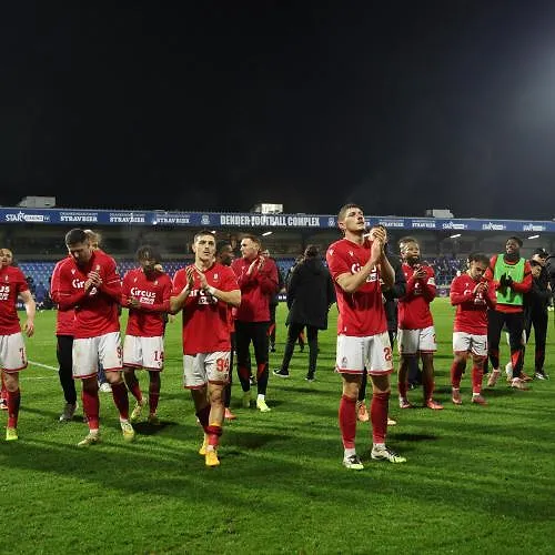 « We moesten reageren »: de reactie van de Standard-spelers na de zege in Dender