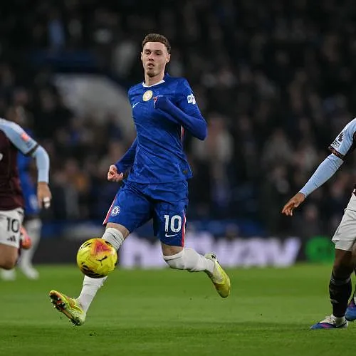 Aston Villa, met Tielemans en invaller Onana, boekt bij Chelsea 11e zege op rij