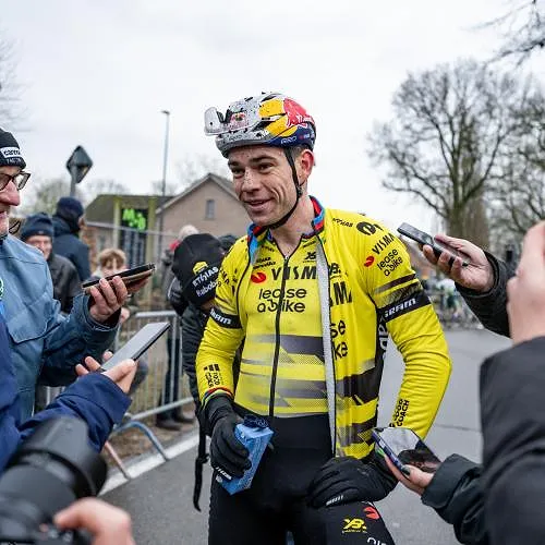 «Ik dacht dat ik een felle strijd kon ontketenen»: Van Aert voelde zich in topvorm maandag