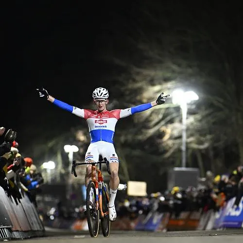 Tibor Del Grosso wint veldrit van Diegem voor Wyseure en Nys