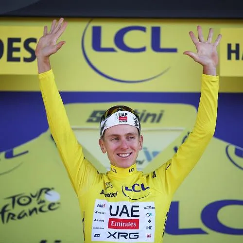 Pogacar niet langer alleen aan de top, Remco op het podium: dit zijn de hoogste lonen in het peloton!