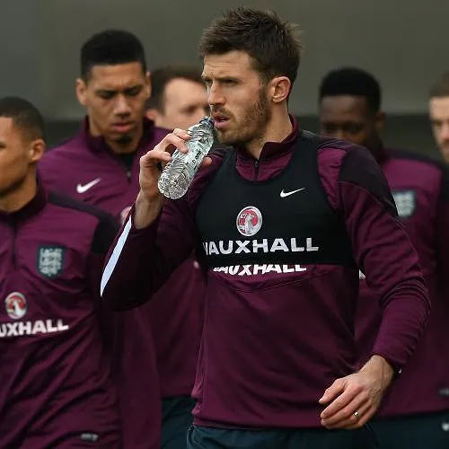 Plotse ommekeer bij Manchester United: voormalige clublegende krijgt de voorkeur op Solskjaer!