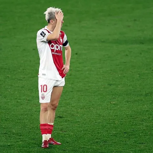 Wout Faes debuteert met foutje bij AS Monaco, dat slechte reeks nog langer ziet worden