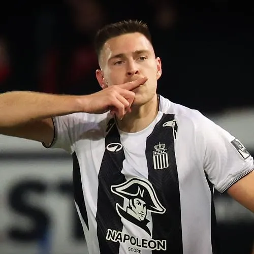 Pro League: Charleroi domineert Standard en wint de Waalse Derby (2-0)