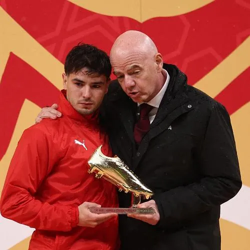 Brahim Díaz zwaar bekritiseerd na gemiste panenka: “Hij had de held kunnen zijn, maar is nu de lastpost”