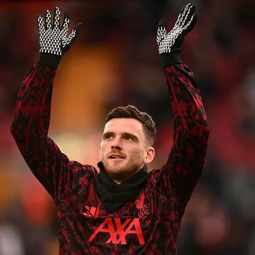 Verrassing op de transfermarkt: Tottenham in onderhandeling met een Liverpool-legende!