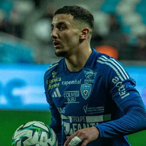 Standard Luik wil een Franse linksback van Bastia werven