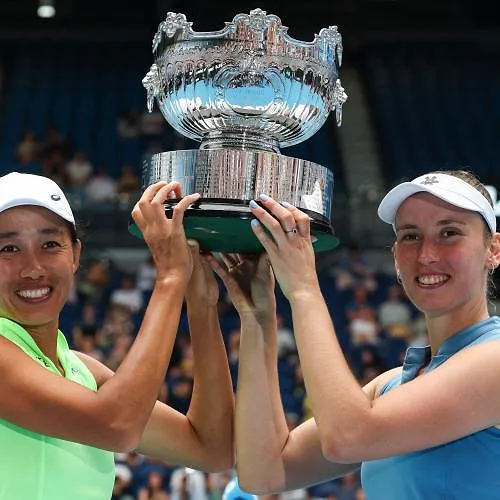 Australian Open : Elise Mertens heeft zesde grandslamtitel beet in het dubbelspel - DAVID GRAY / AFP