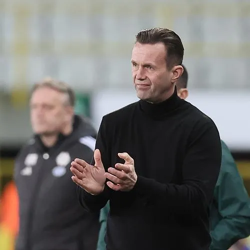 De voormalige coach van Standard, Ronny Deila, maakt een comeback bij een onwaarschijnlijke club!