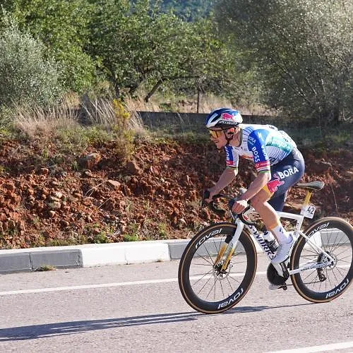 Ronde van Valencia: neemt Remco Evenepoel de leiding in de tijdrit?