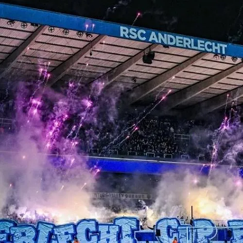 Ultras van Anderlecht uiten ongenoegen tegenover de spelers: “Wij zullen ons, net als jullie, beperken tot het strikte minimum”