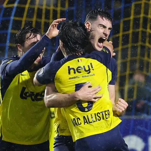 Pro League: Union herovert de leiding na zwaarbevochten zege tegen Antwerp (2-1)