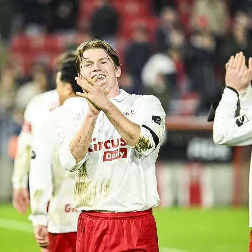 “We gaan alles geven in de drie resterende wedstrijden en dan zien we wel waar we staan”: de reactie van Daam Foulon na de zege van Antwerp tegen STVV