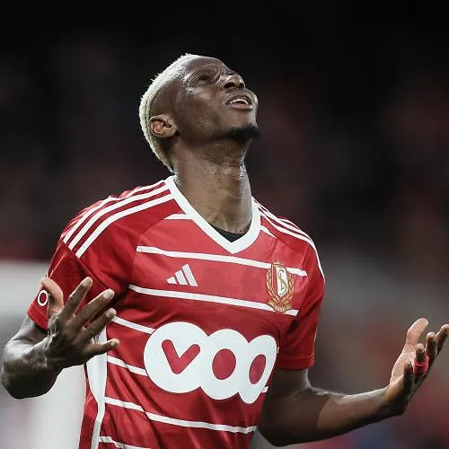 Moussa Djenepo stelt gerust: ex-Standard-speler veilig vertrokken uit Iran