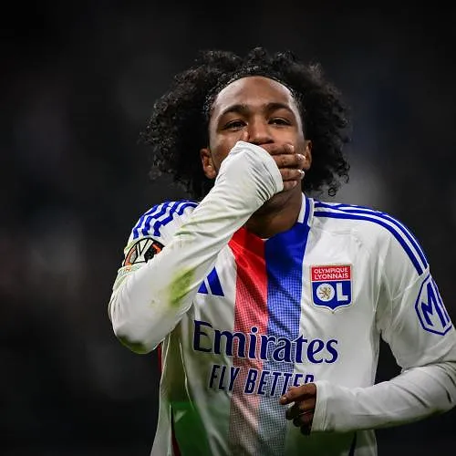 Uitstekend nieuws voor Malick Fofana: hij heeft de groepstraining hervat (video)