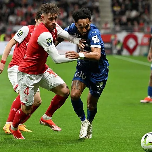 « Het laat iets in je achter dat je voor altijd meedraagt » : Maxime Busi blikt terug op zijn opleiding bij Standard