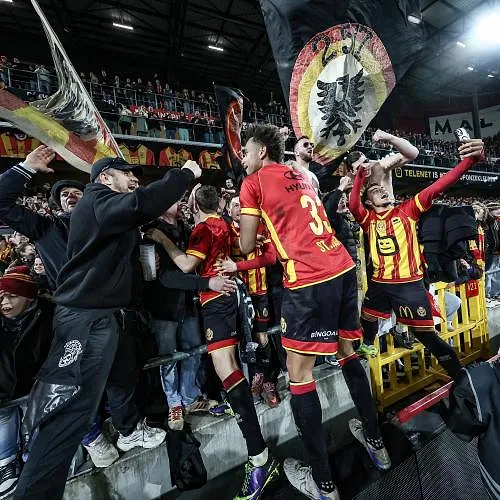 Mechelen wint in het slot tegen Anderlecht (1-0) en plaatst zich voor de Champions’ Play-offs