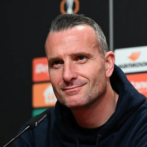 « Soms is aanval de beste verdediging »: Nicky Hayen gaat niet naar Freiburg om de bus te parkeren