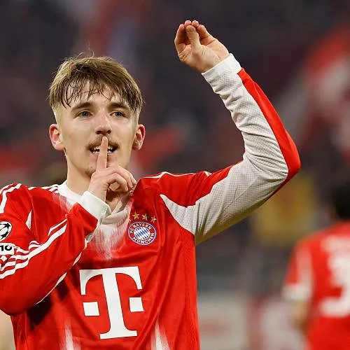 Eerste selectie bij Duitsland voor Lennart Karl, het toptalent van Bayern!
