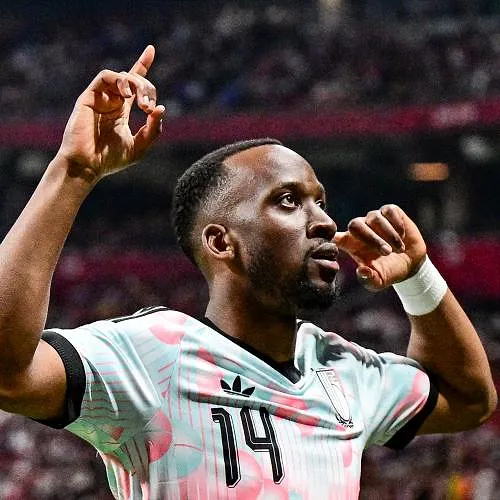 Dodi Lukebakio komt van ver: “Ik bedank de bondscoach, mijn familie en mijn vrouw”