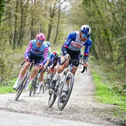 « What the f*ck man » : spanning tussen Jordi Meeus en Christophe Laporte in sprint in Wevelgem