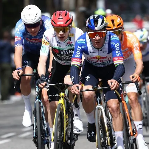 « Jonas reed opnieuw erg defensief » : Evenepoel gefrustreerd door gebrek aan samenwerking van Deen