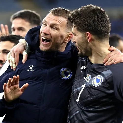 “Ze hebben schrik”: Edin Dzeko deelt sneer uit aan Italië voor de kraker van dinsdagavond