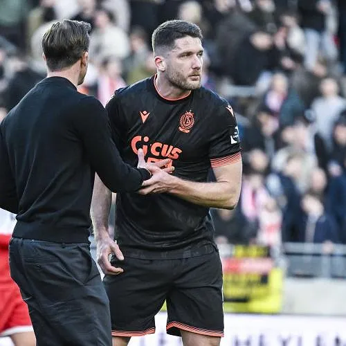 Vier spelers aan de kant geschoven, Vincent Euvrard maakt keuzes met het oog op volgend seizoen : « Moeilijke beslissingen »