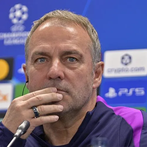 “Ik zal hem altijd beschermen”: Hansi Flick verdedigt Yamal na spanningen aan het einde van de wedstrijd tegen Atlético