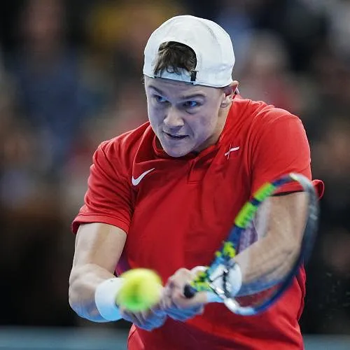 “Het zwaarste begint nu”: Holger Rune keert na zeven maanden afwezigheid terug in Hamburg