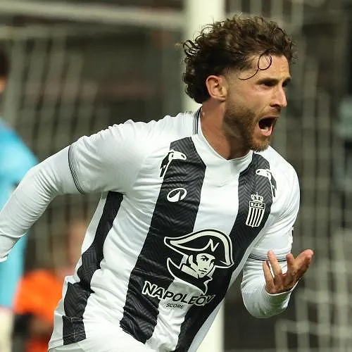 Pro League: Charleroi herleeft eindelijk met zege tegen Antwerp op Mambourg (2-1)