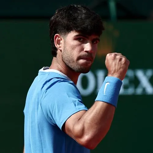 M1000 Monte-Carlo: Carlos Alcaraz schakelt lokale favoriet Valentin Vacherot uit en bereikt de finale!