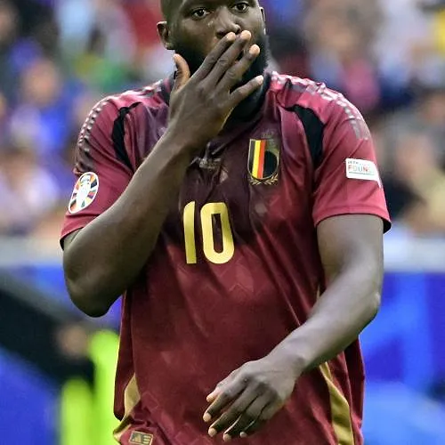 “Hij moet erbij zijn”: een voormalige bondscoach van de Rode Duivels spreekt zich uit over het dossier-Lukaku!