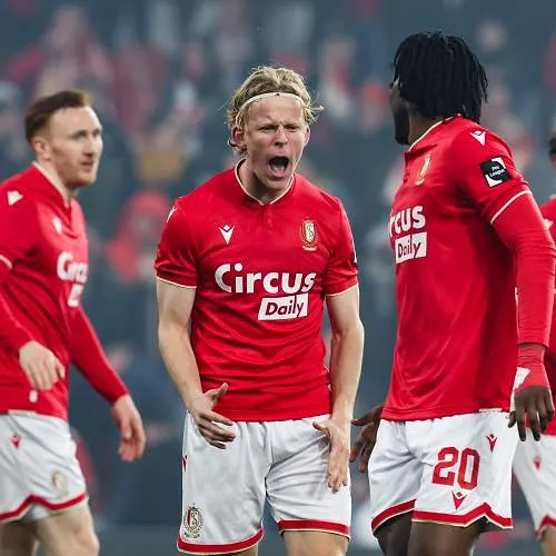 Standard concurreert met Reims voor een 20-jarige verdediger